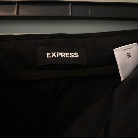 Express Black Skinny Leg Work Pants, Size 2S - Picture 6 of 8